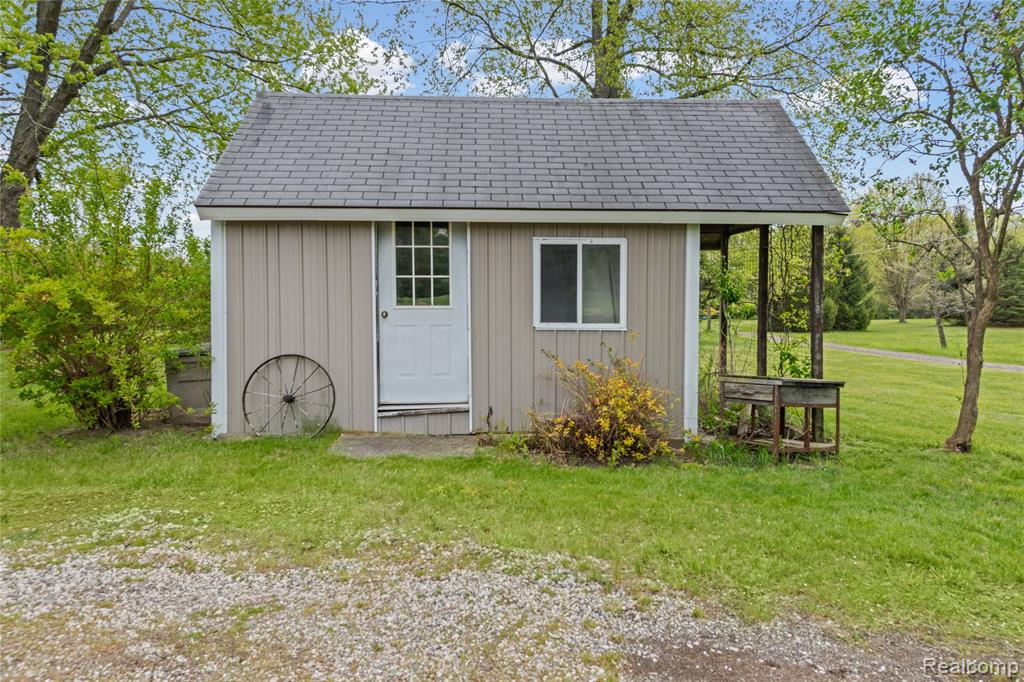 700 Townsend Road, Leonard, MI 48367 — Photo 18