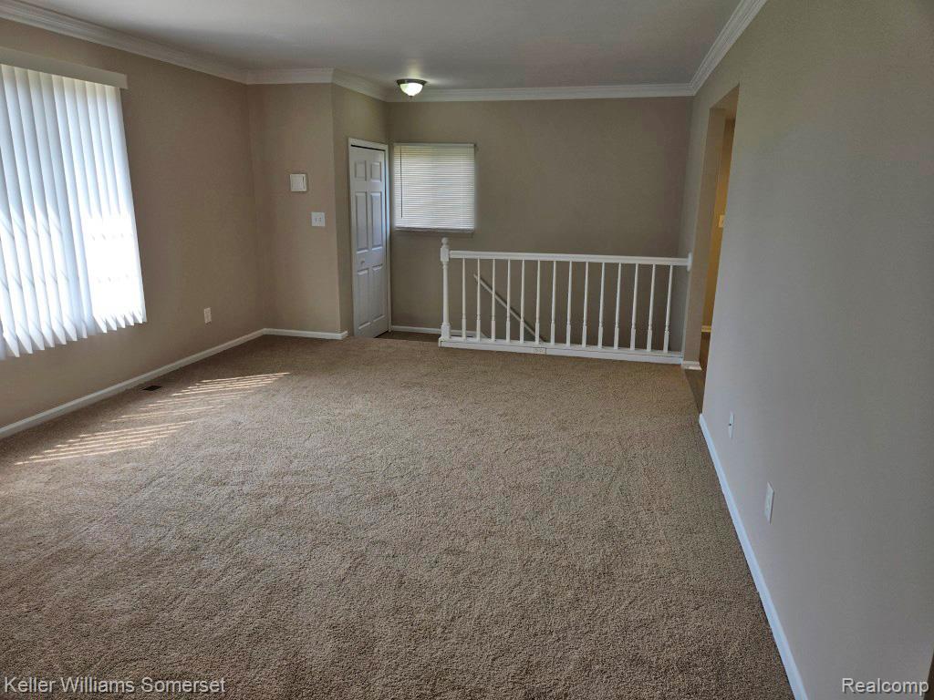 71 Meadow Wood Drive, Rochester Hills, MI 48307 — Photo 13
