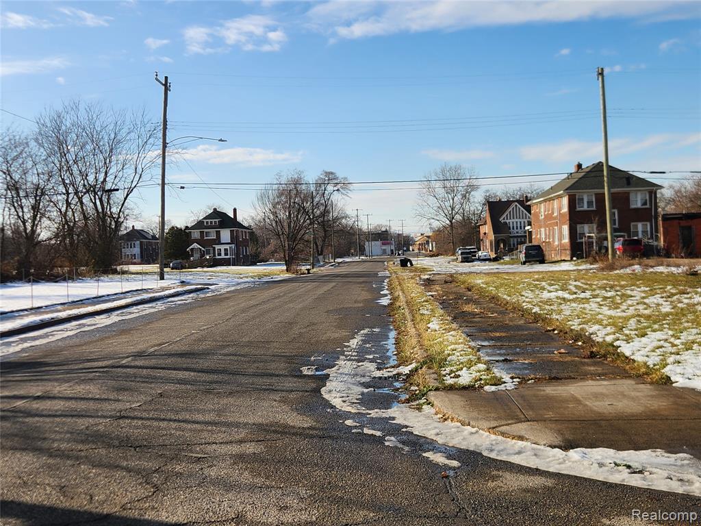 8372 Carlin Street, Detroit, MI 48228 — Photo 4