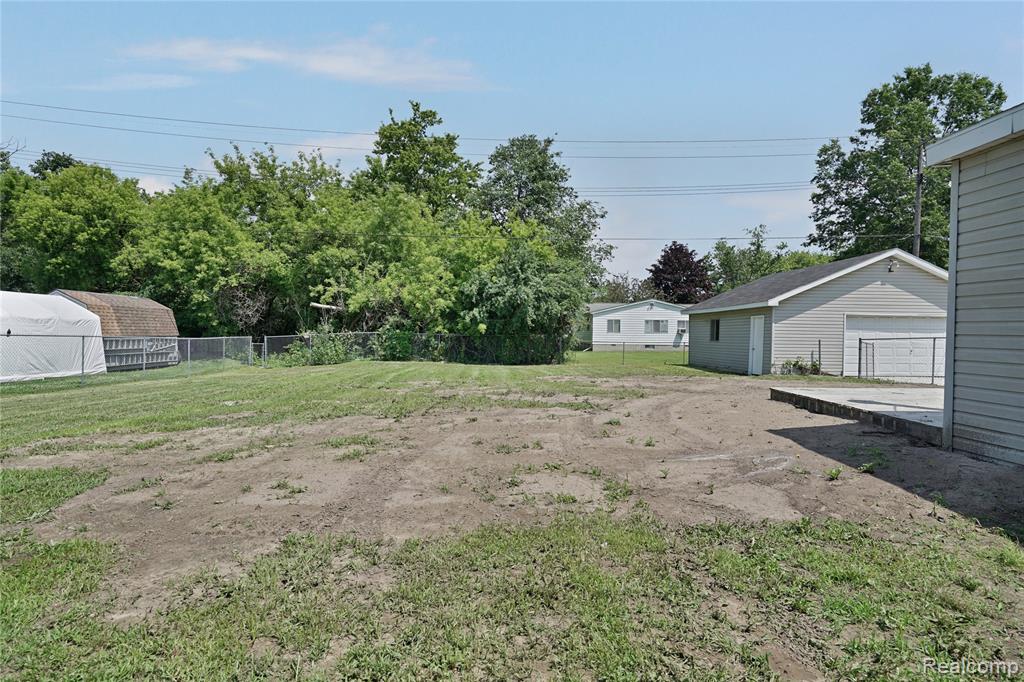 914 Chartier Street, Marine, MI — Photo 9
