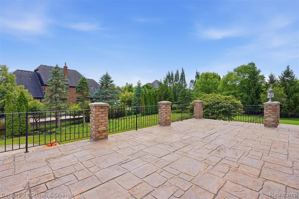 47515 Bellagio Drive, Northville, MI 48167 — Photo 58