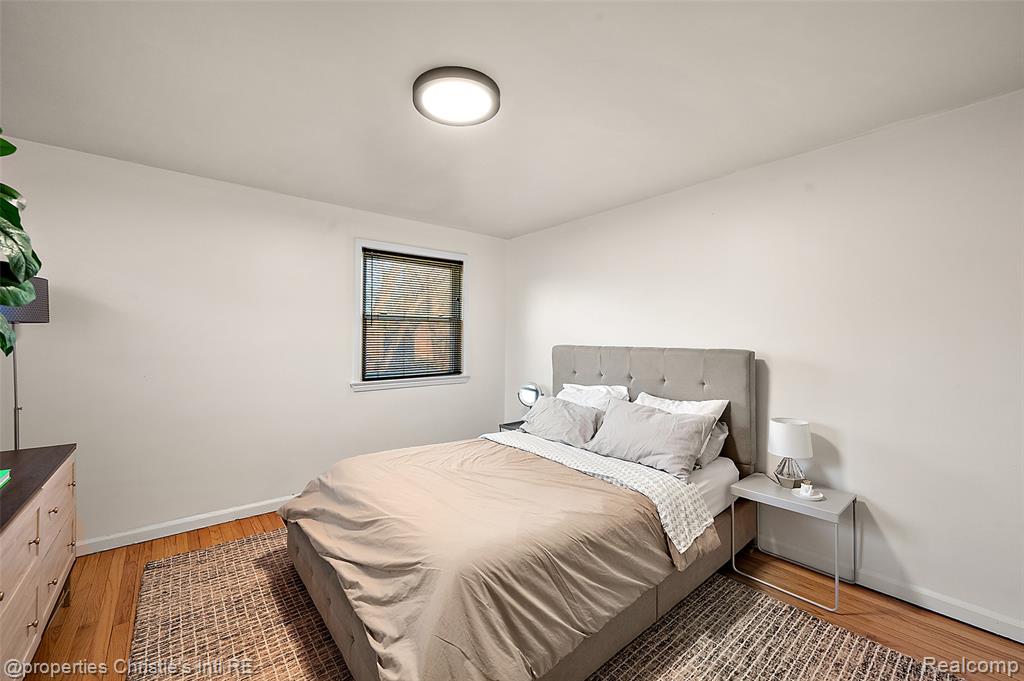 852 Harcourt Road, Grosse Pointe Park, MI 48230 — Photo 32