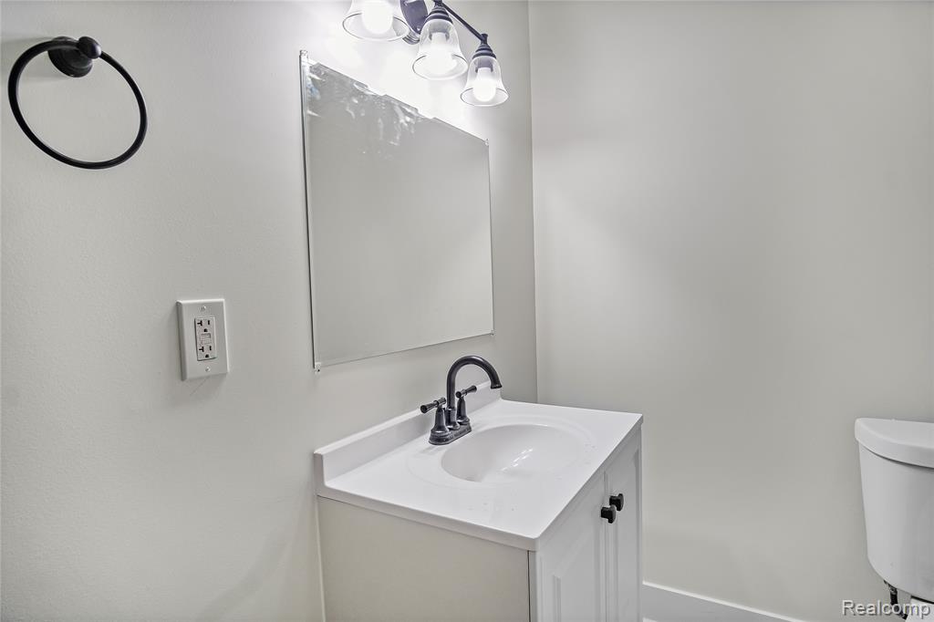 427 Melbourne, Detroit, MI 48202 — Photo 10