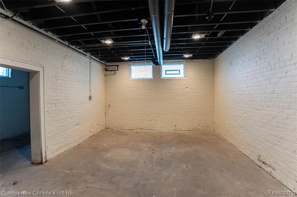 8604 La Salle Boulevard, Detroit, MI 48206 — Photo 57