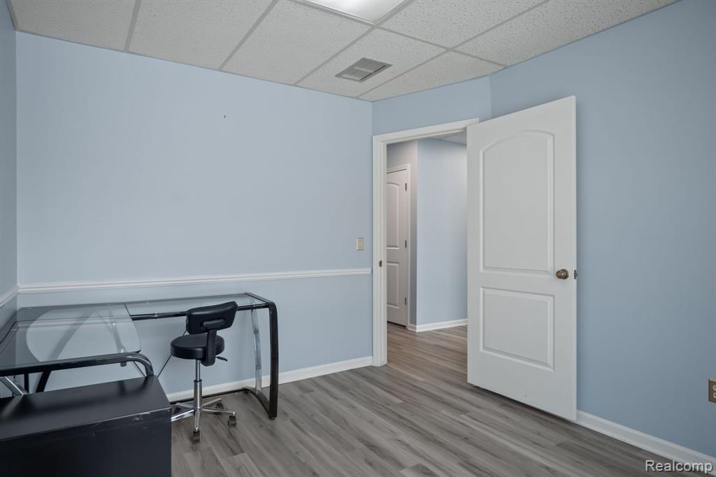 940 W AVON Road, Rochester Hills, MI 48307 — Photo 19