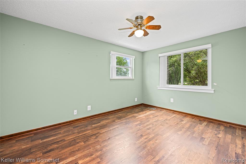 33614 Lakeview Street, New Baltimore, MI 48047 — Photo 40