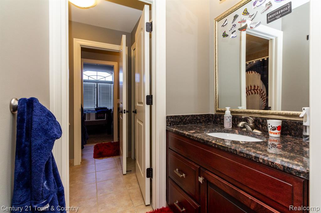 54152 Deer Ridge Court, Rochester, MI 48307 — Photo 45