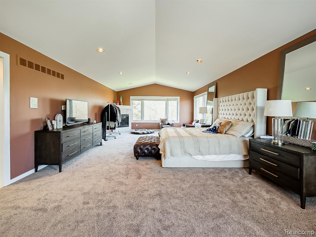 6310 Branford Drive, West Bloomfield, MI — Photo 46