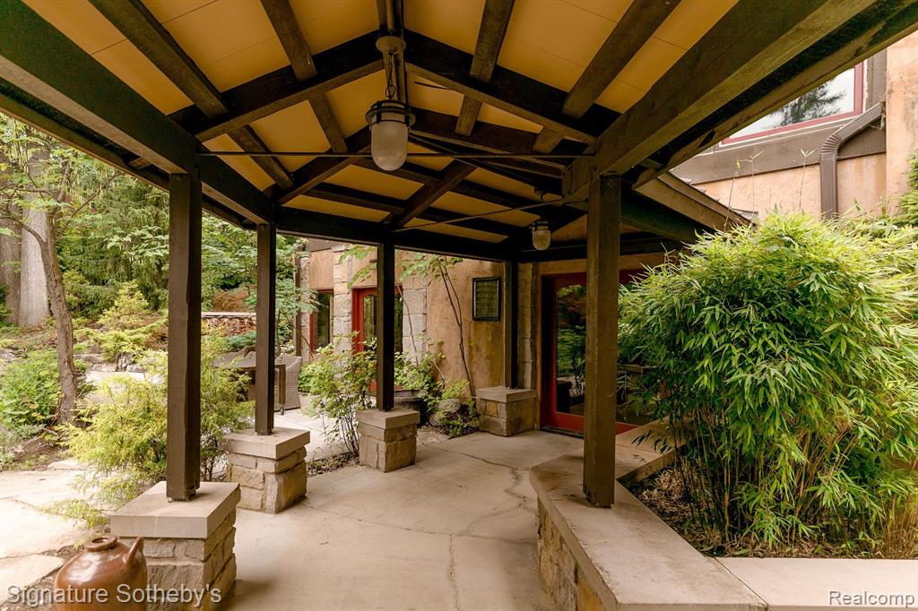 7357 LINDENMERE Drive, Bloomfield Hills, MI 48301 — Photo 56