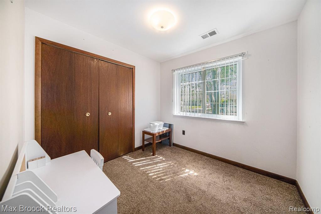 1719 KNOWLES Street, Ypsilanti, MI 48198 — Photo 13