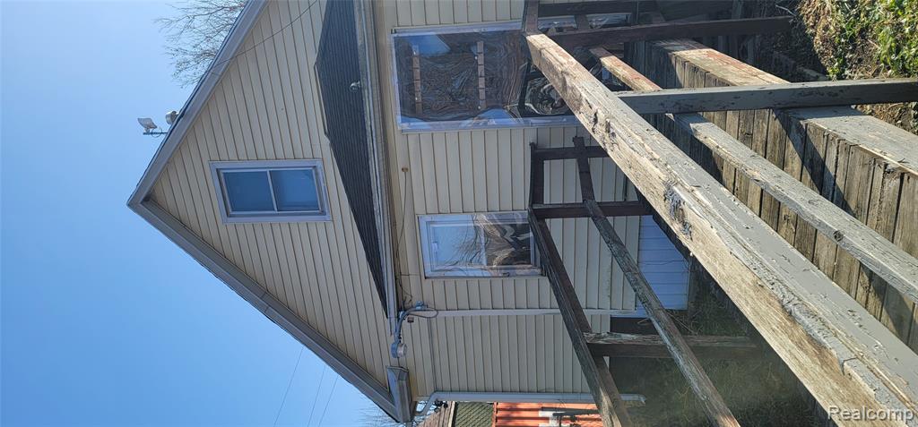 987 E PHILADELPHIA Street, Detroit, MI 48211 — Photo 6