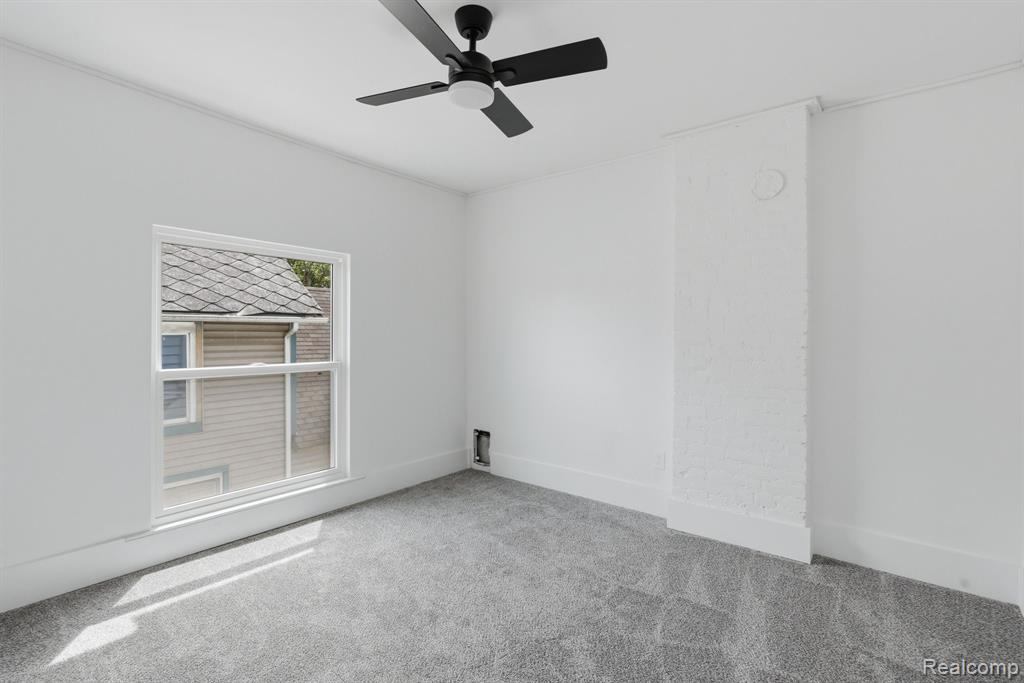 255 Poplar Street, Wyandotte, MI 48192 — Photo 16