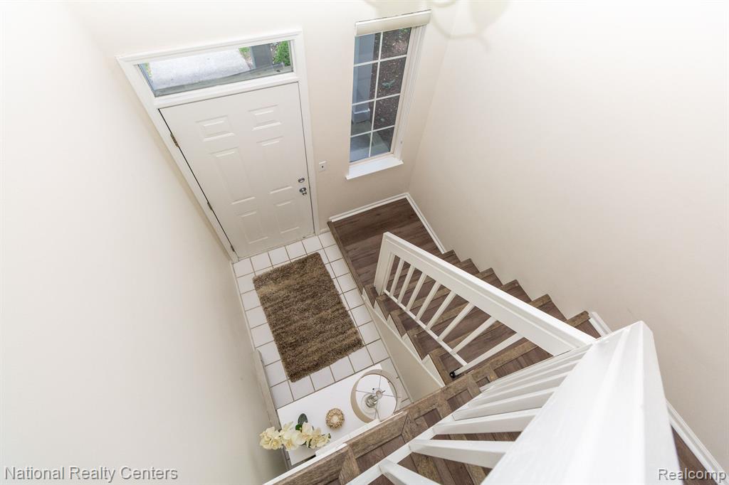 4293 BERKSHIRE Drive, Sterling Heights, MI 48314 — Photo 3