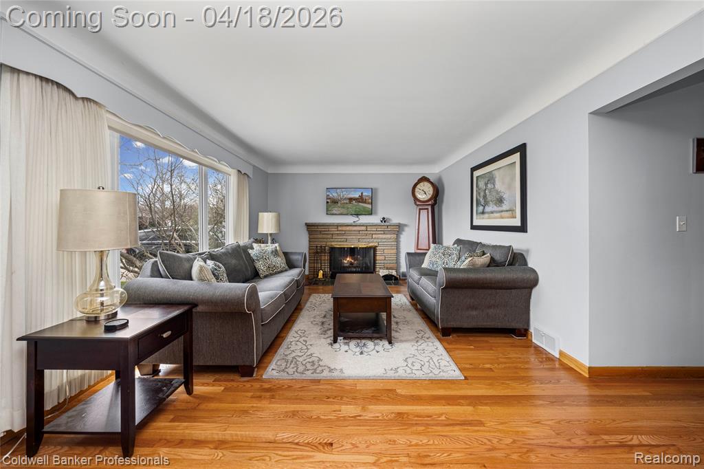 1544 Dorthen Avenue, Grosse Pointe Woods, MI 48236 — Photo 9