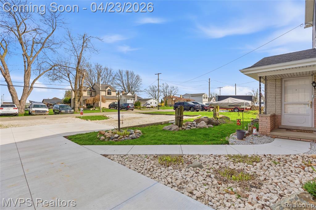 39415 E Archer Drive, Harrison Township, MI — Photo 29
