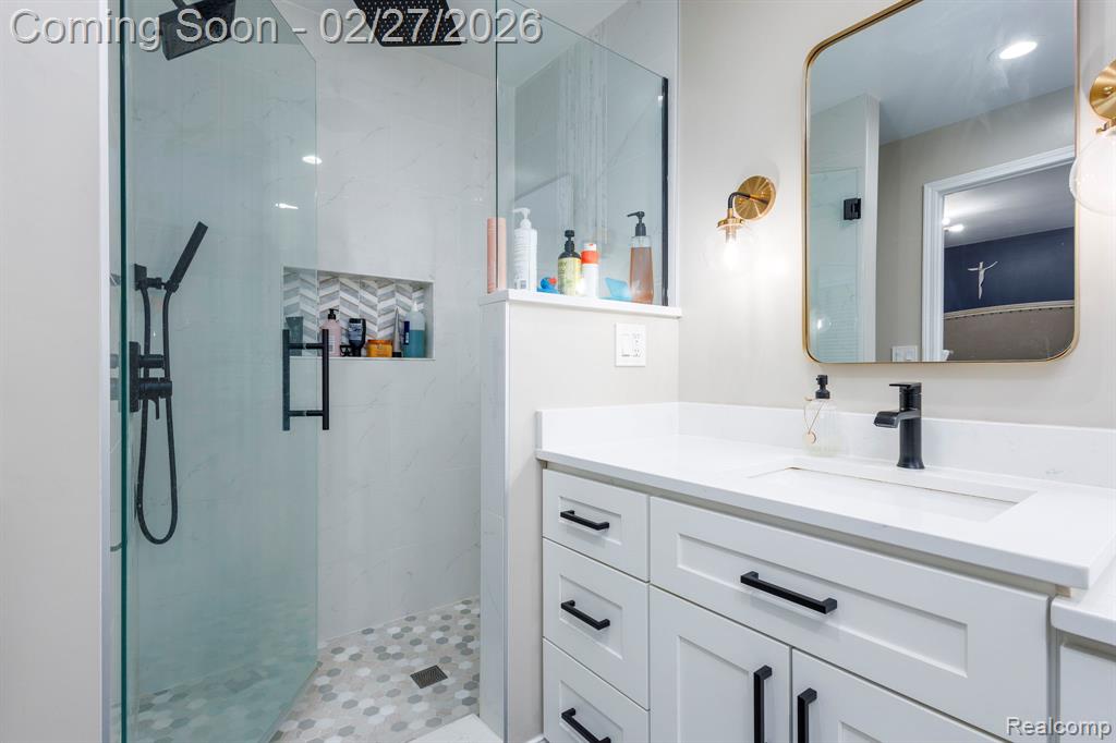 43524 Austin Drive, Sterling Heights, MI 48314 — Photo 23