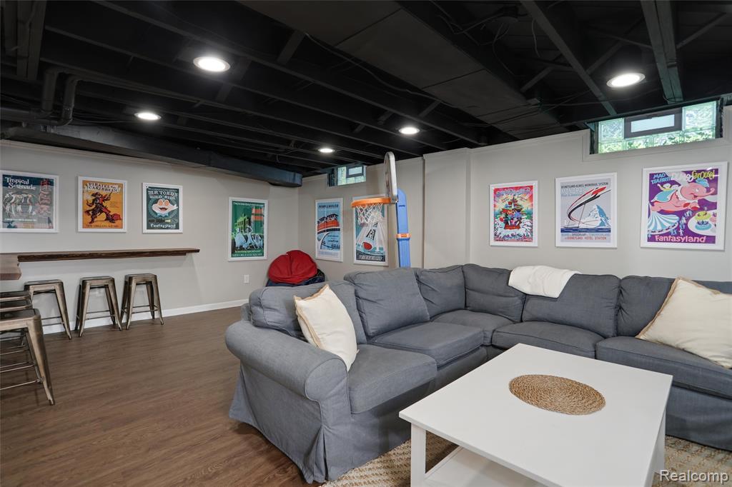 4200 Surrey Cross, Bloomfield Hills, MI 48301 — Photo 33