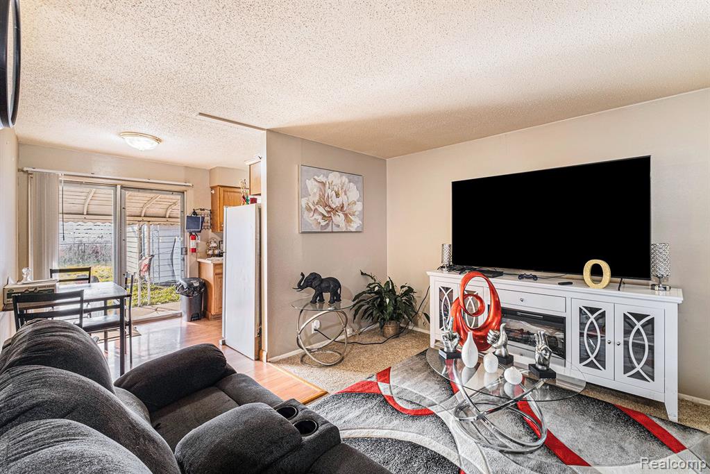 910 Dell Avenue, Flint, MI 48507 — Photo 6