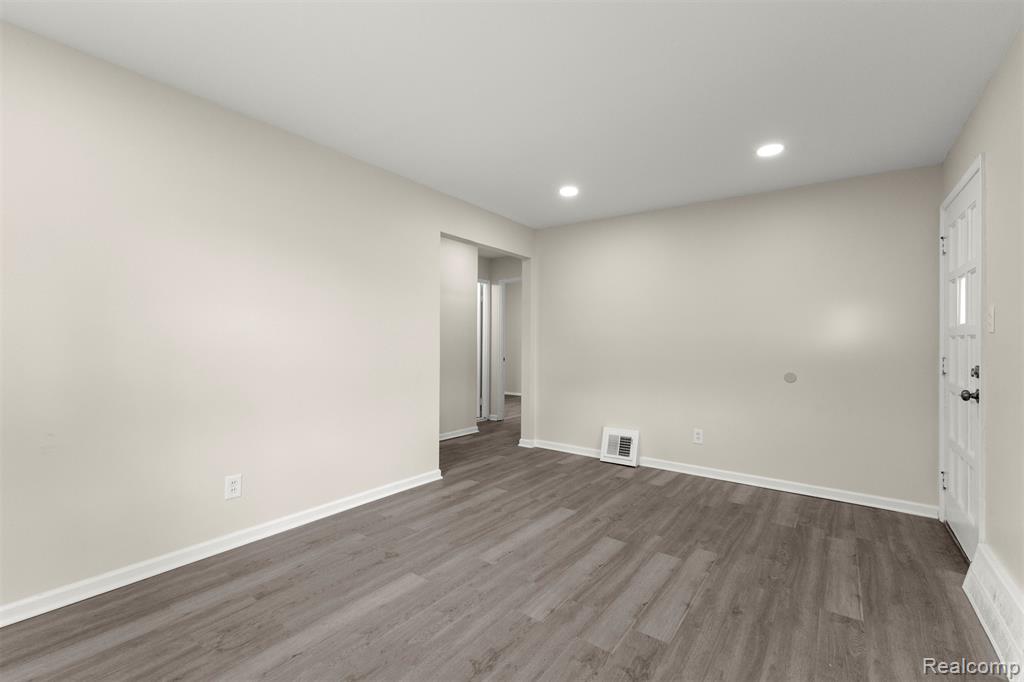 7534 Pelham Road, Taylor, MI — Photo 5