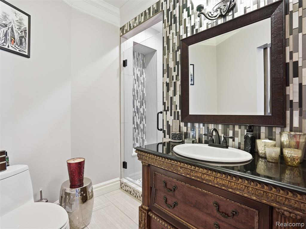 54465 Birchfield Drive E, Shelby Twp, MI 48316 — Photo 34