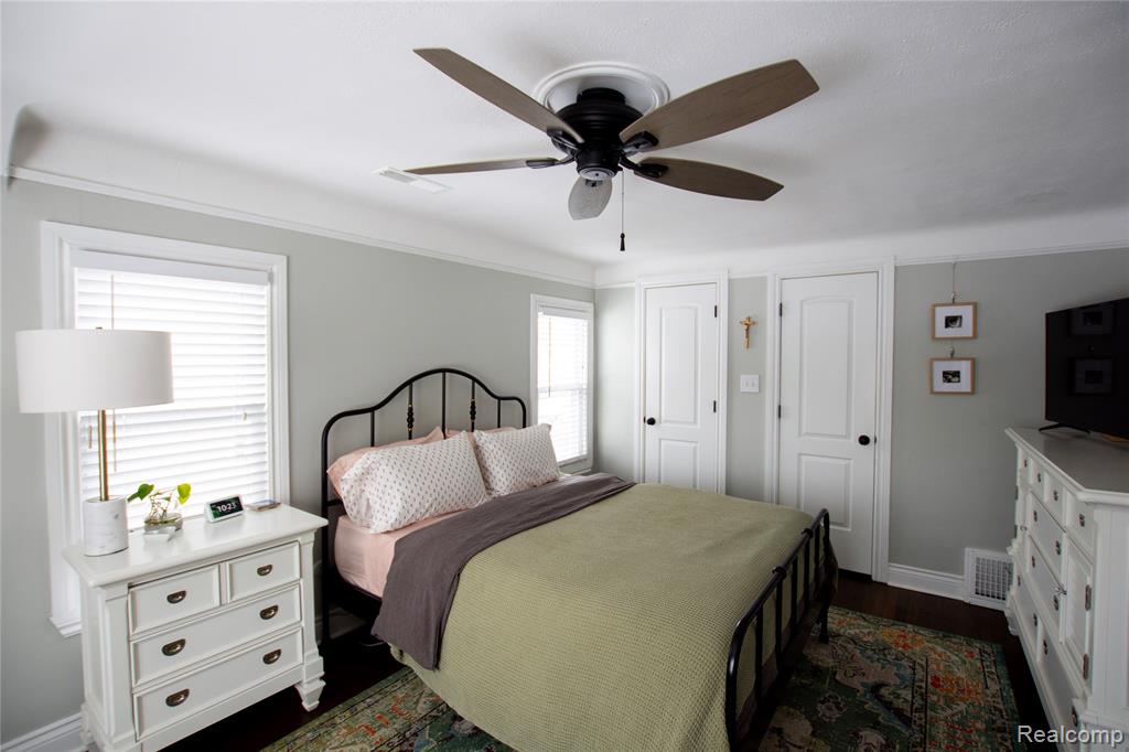 550 Pinecrest Drive, Ferndale, MI 48220 — Photo 23