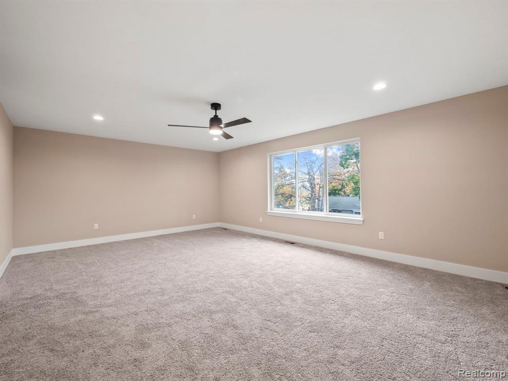 929 KIMBERLY Court, Troy, MI 48098 — Photo 25