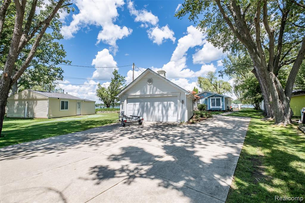 2100 N Channel Drive, MI 48028 — Photo 12