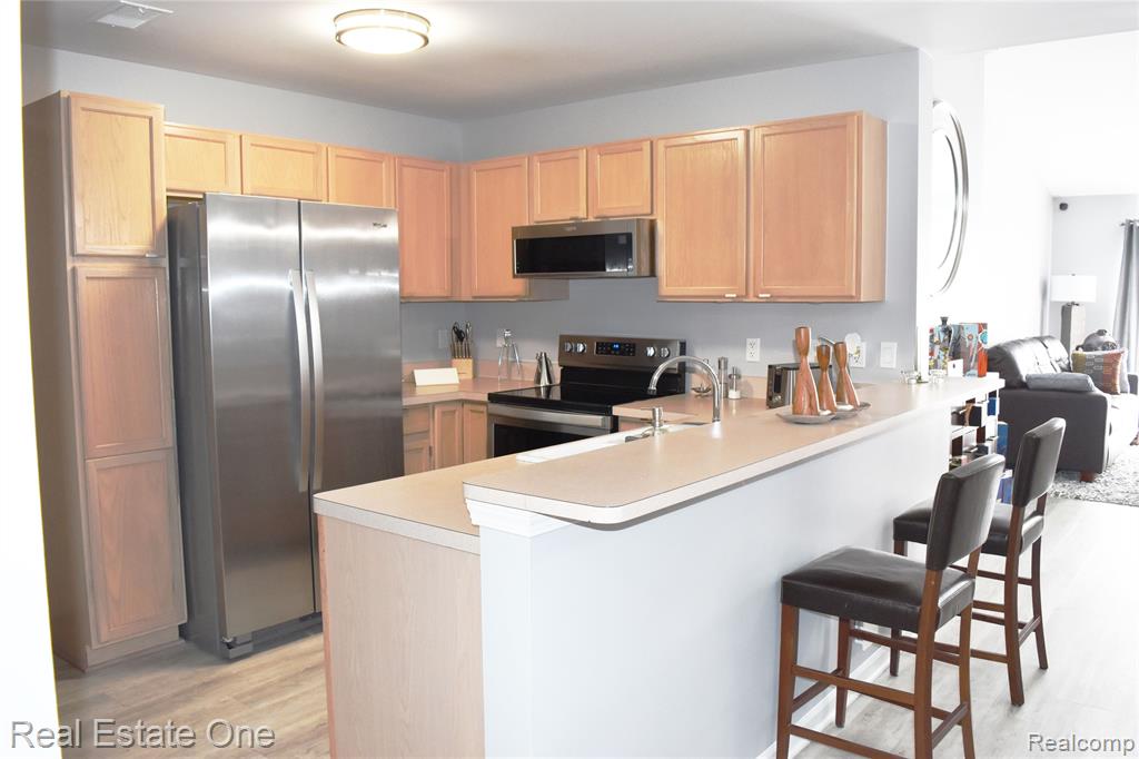 43513 Pendleton Circle, Sterling Heights, MI 48313 — Photo 7