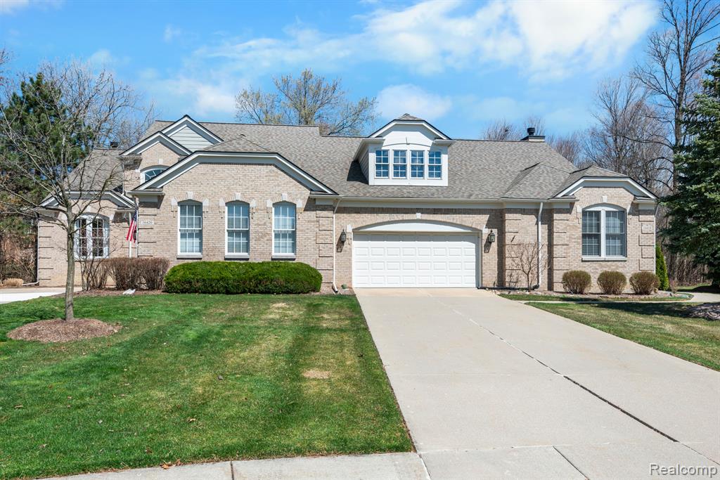 16420 Cypress, Northville, MI 48168 — Photo 2