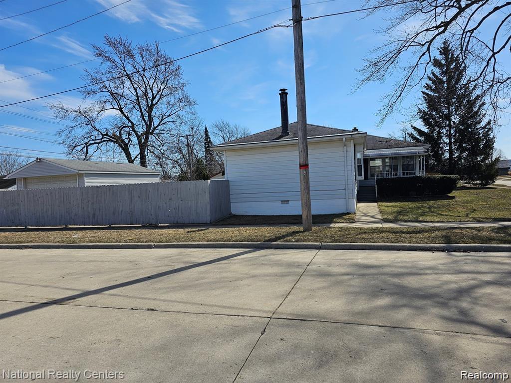 13621 MULBERRY Street, Southgate, MI 48195 — Photo 4