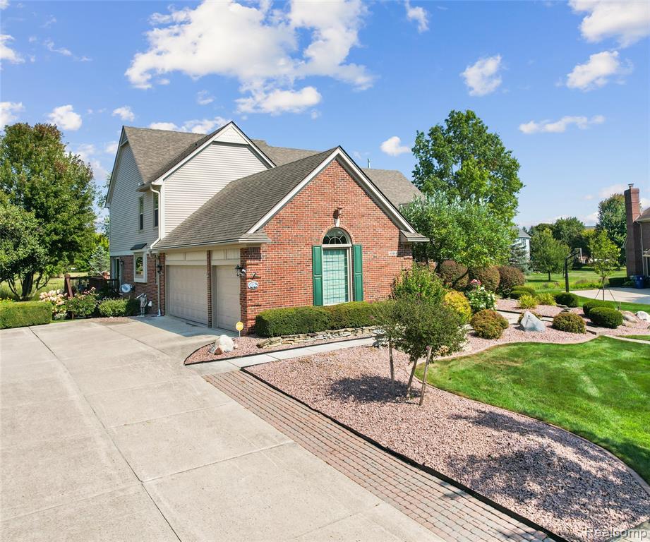 49068 Poppleton Court, Canton, MI 48187 — Photo 3