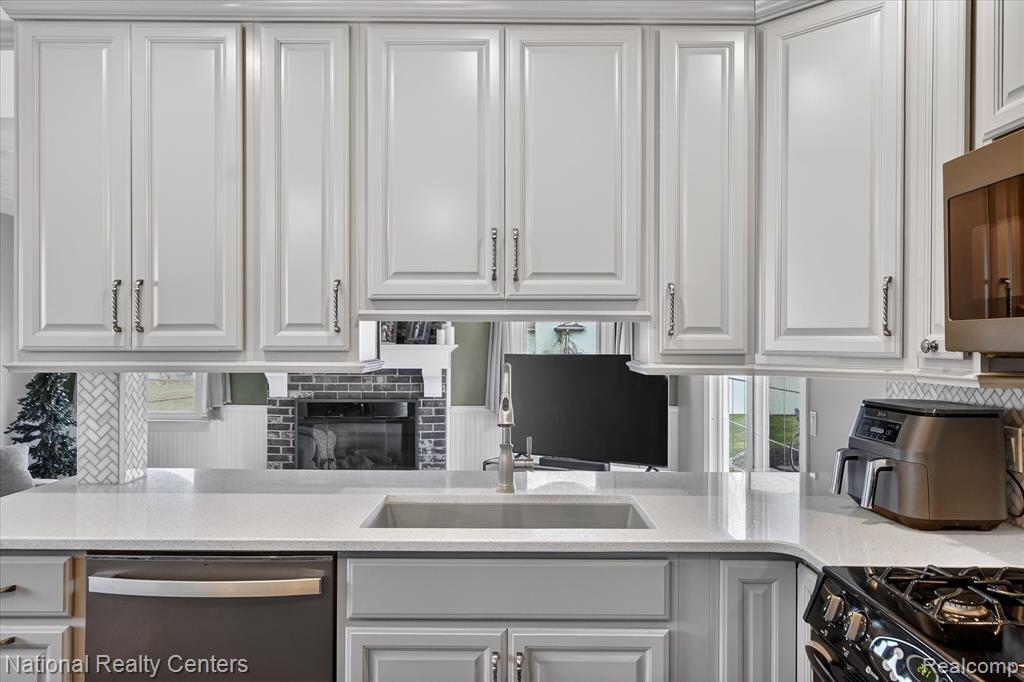 42020 Hystone Street, Canton, MI 48187 — Photo 19