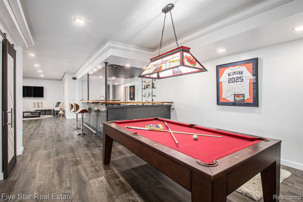 7025 Dandison Boulevard, West Bloomfield, MI 48324 — Photo 43