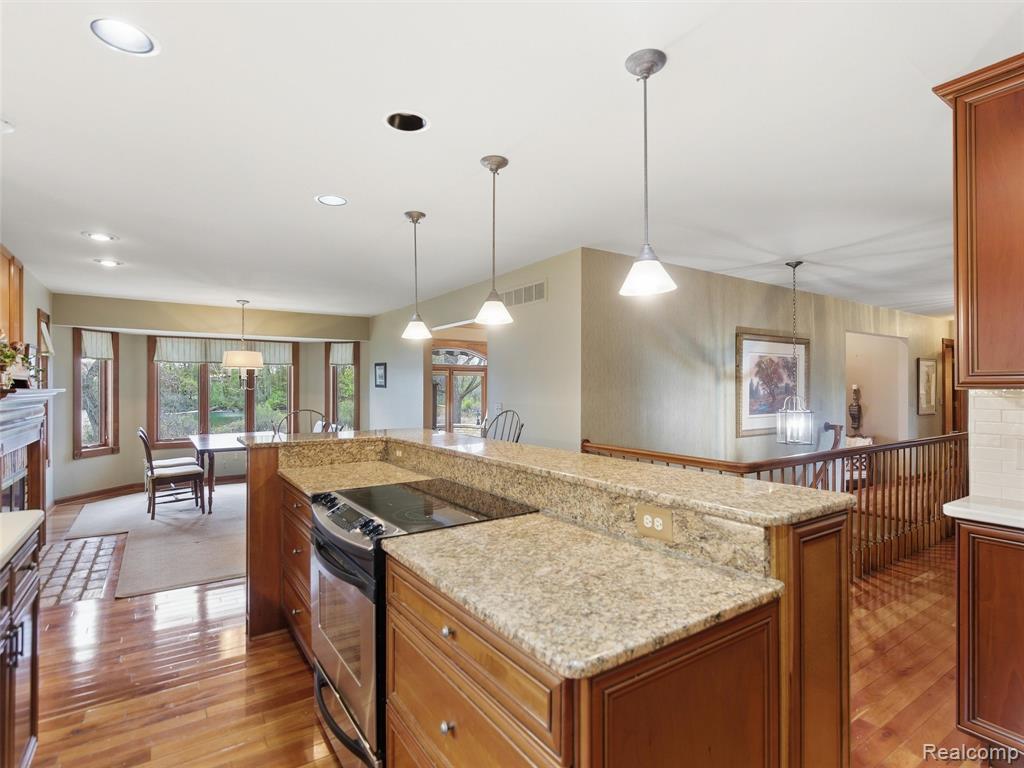 23 Chateaux Du Lac, Fenton, MI 48430 — Photo 14