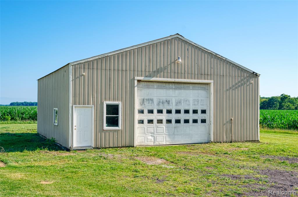 4000 E Frost Road, Webberville, MI 48892 — Photo 25
