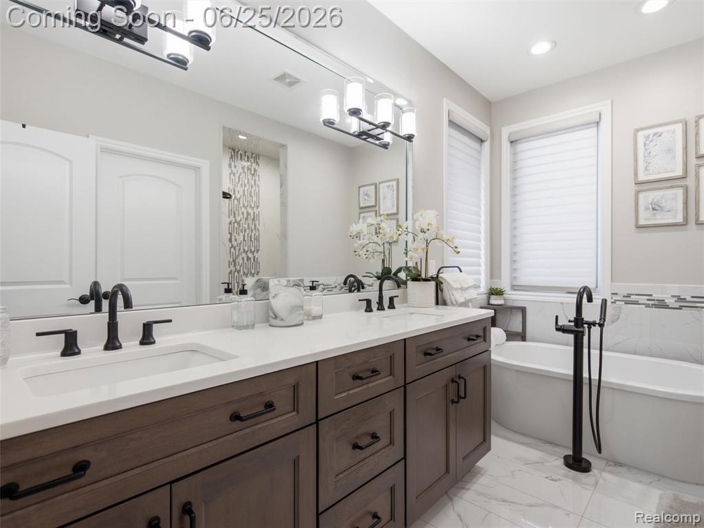 60778 Forest Creek Drive, Washington, MI — Photo 25