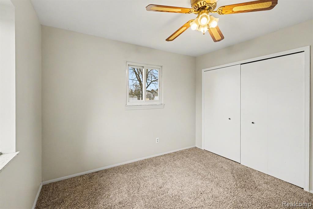 4483 Columbine Avenue, Burton, MI 48529 — Photo 4