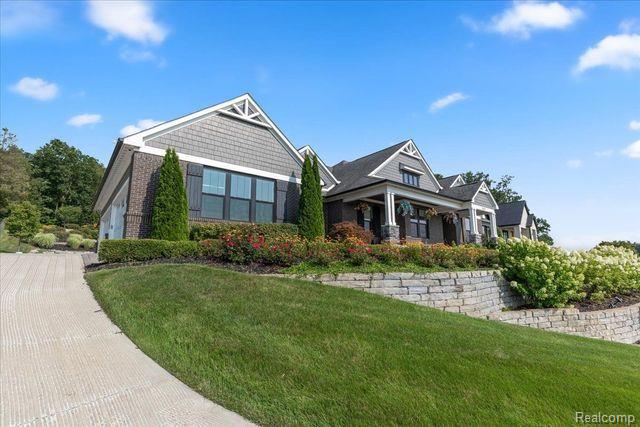 8431 STONEY CREEK Dr., South Lyon, MI 48178 — Photo 53