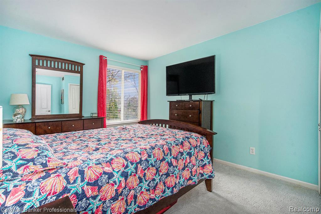 4074 Crystal Creek Drive, Ypsilanti, MI 48197 — Photo 23
