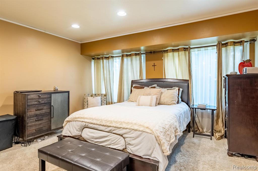 3 BLAIR Lane, Dearborn, MI 48120 — Photo 10