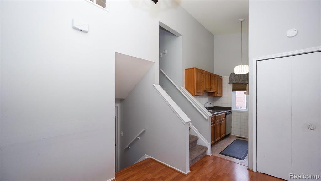8127 BRISTOL Street, Westland, MI — Photo 10
