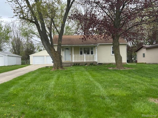 1055 Ransom Drive, Grand Blanc, MI 48507 — front exterior