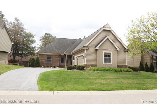5624 Northcrest Crossing, Clarkston, MI — Photo 2