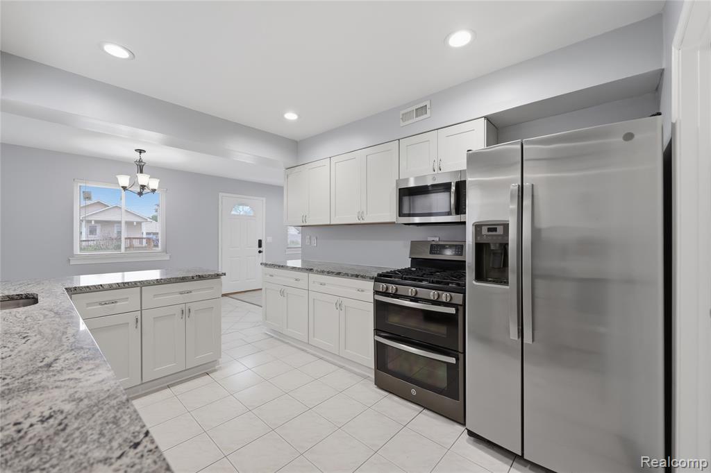 30746 Brush Street, Madison Heights, MI 48071 — Photo 10