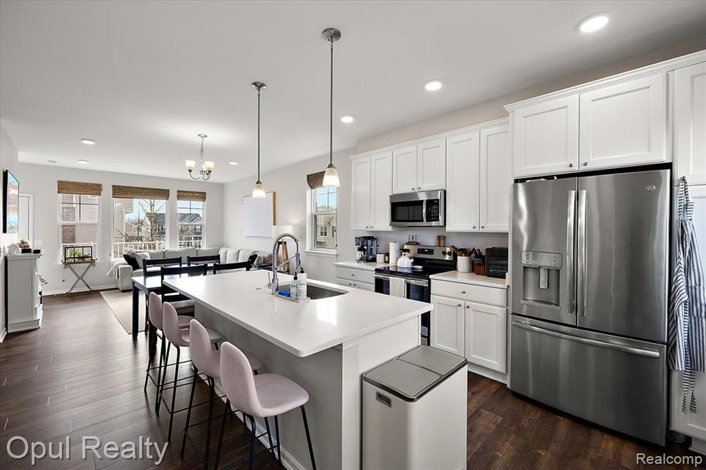 442 N WIXOM Road, Wixom, MI 48393 — Photo 15