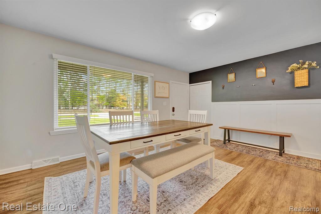 861 Seymour Lake Road, Oxford, MI 48371 — Photo 18