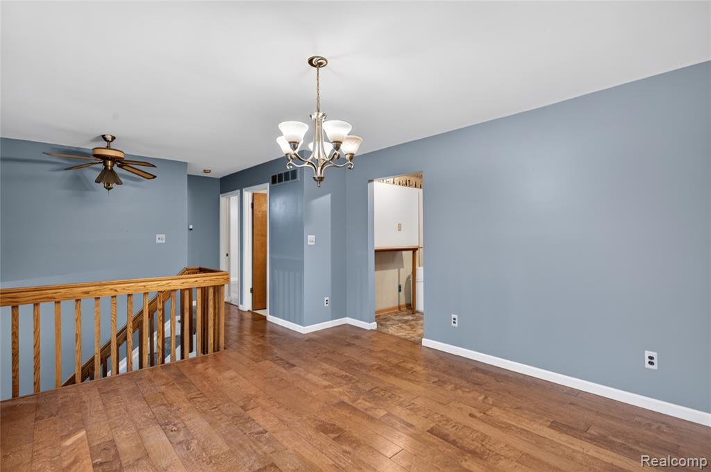 8360 Arlis Street, Commerce Twp, MI 48382 — Photo 23
