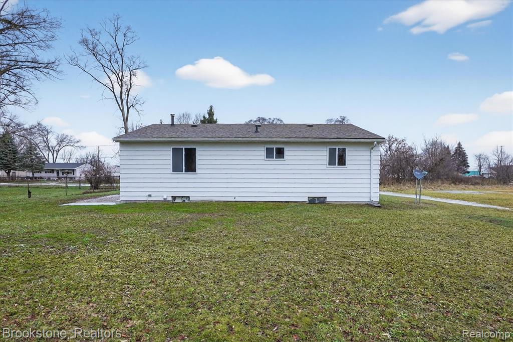 5050 Carnegie Street, Saginaw, MI 48601 — Photo 23