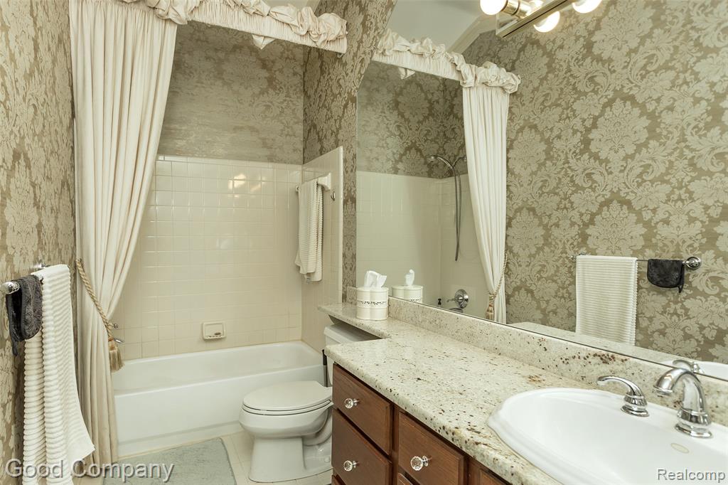 4617 Covington Court, Rochester, MI 48306 — Photo 20