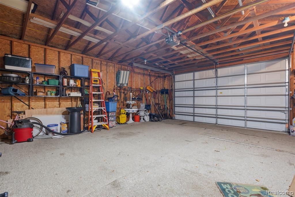 9210 Newburgh Road, Livonia, MI 48150 — Photo 27